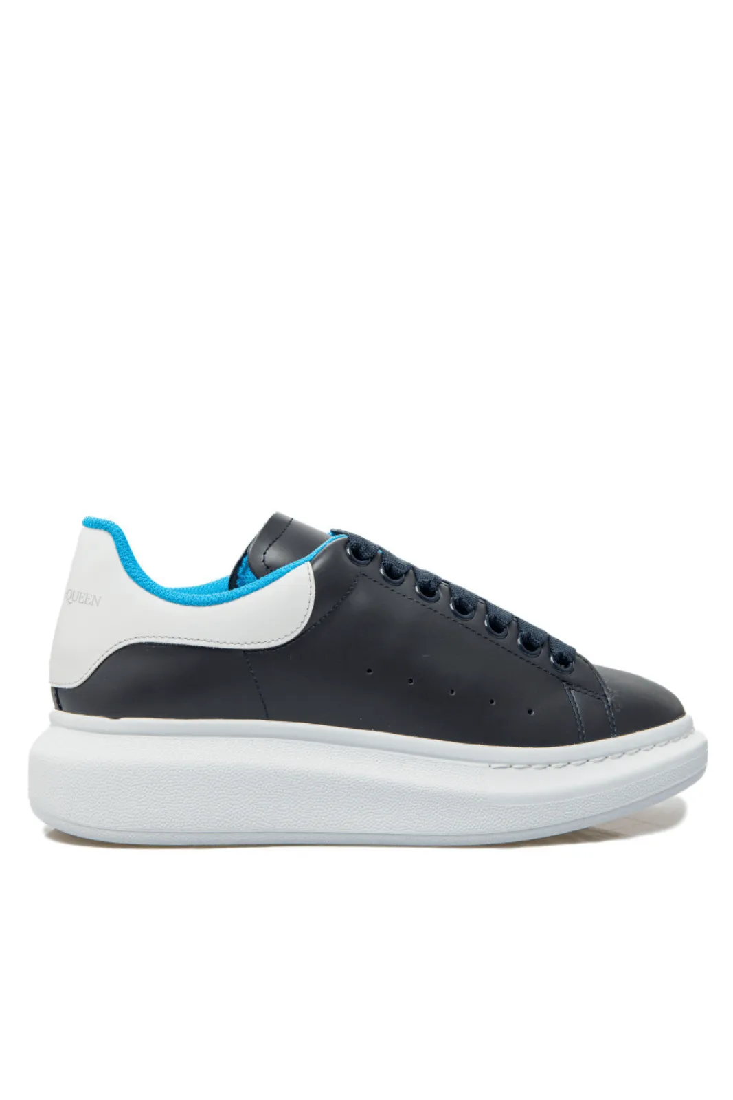 Alexander McQueen Oversized Sneaker in navy blue, light blue and white