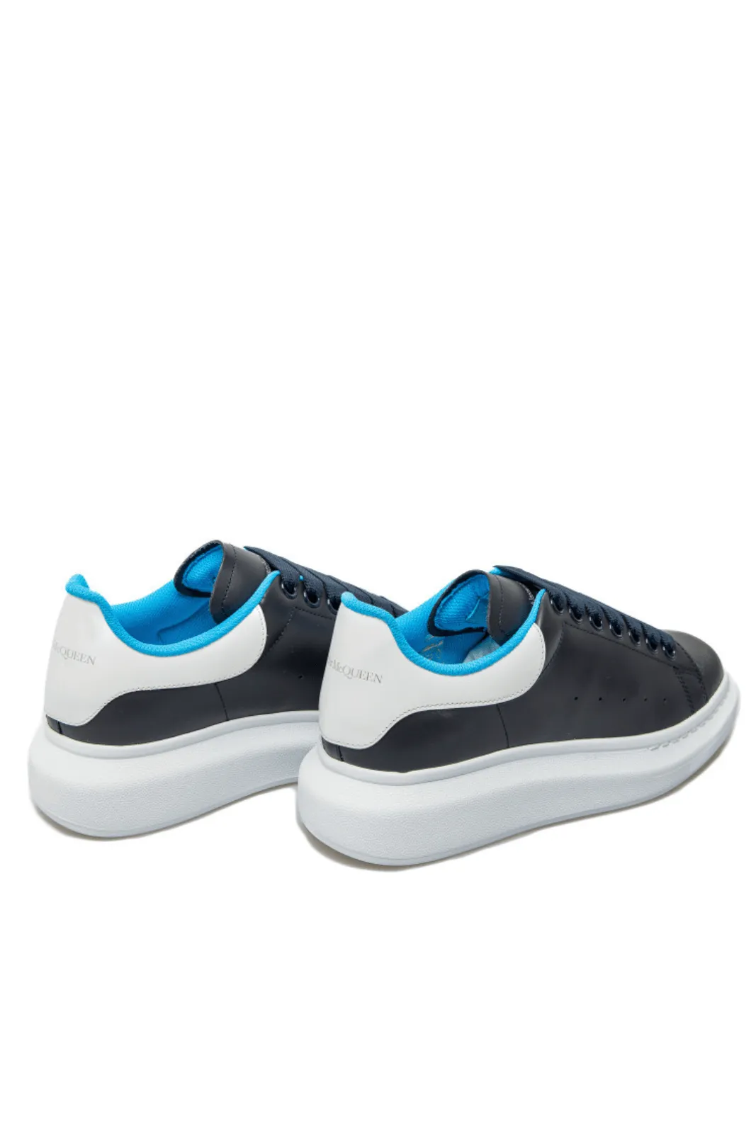 Alexander McQueen Oversized Sneaker in navy blue, light blue and white