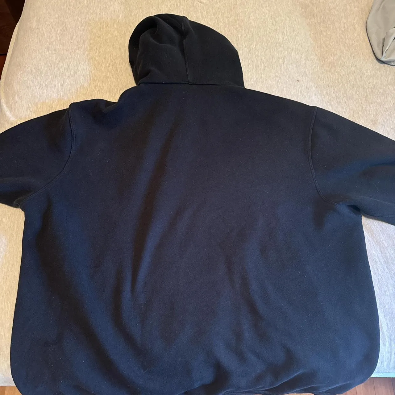 Lululemon Men's Black Hoodie