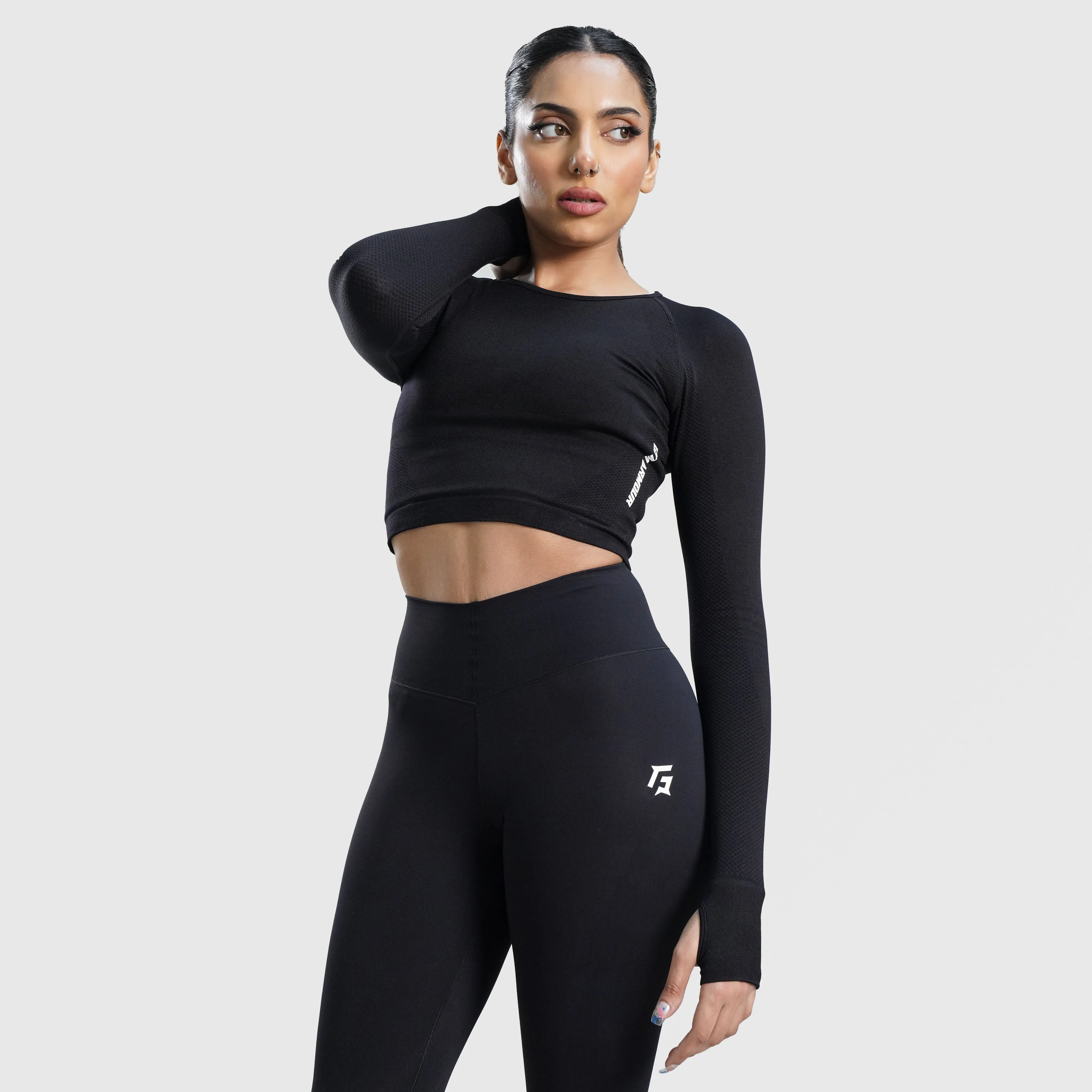 Rank Seamless Crop Top (Black)