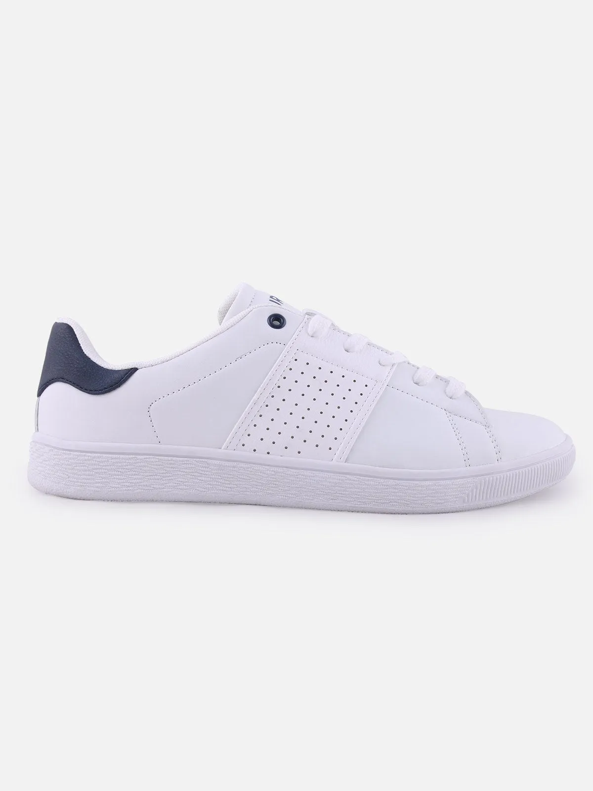 White Sneaker - FAMSC18-009